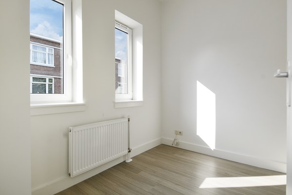 Medium property photo - Elise van Calcarstraat 9, 2522 MA Den Haag